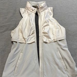 Lululemon Kanto catch me vest